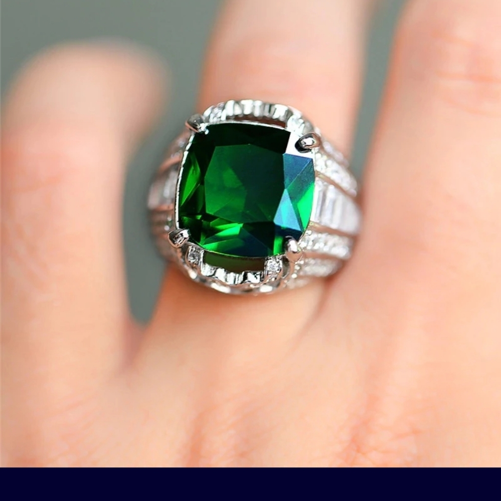Diamond Ring - Picture 2 of 5